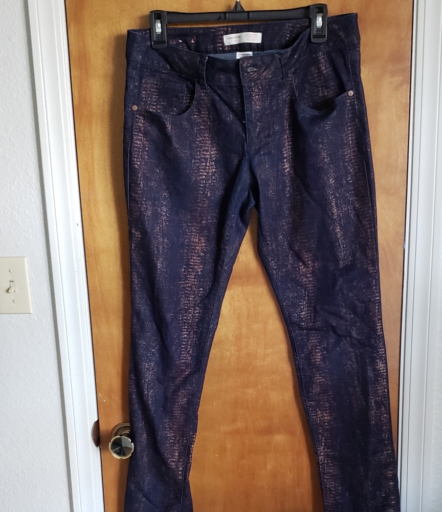 NO Boundaries metallic accented jeans